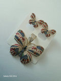 Set de dije y aretes con diseño Mariposa Multicolor